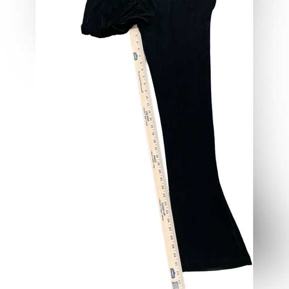 Chico’s Traveler’s black pants size 1. - Picture 4 of 10